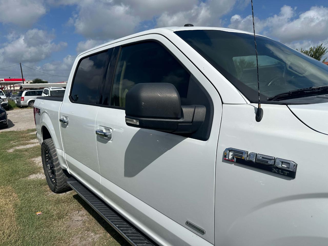 Ford F-150 Lariat SuperCrew 6.5-ft. Bed 4WD 2017
