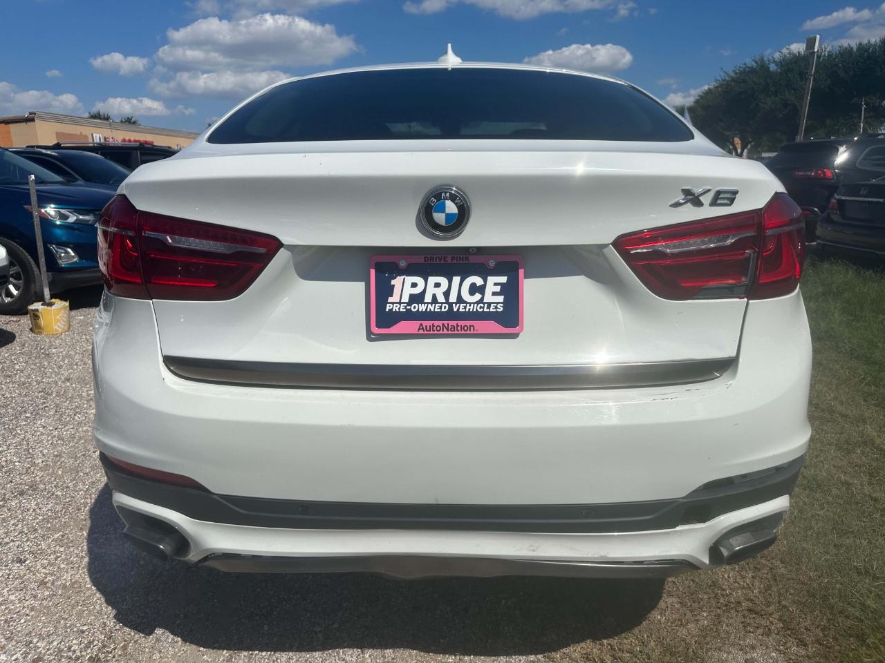 BMW X6 xDrive50i 2015