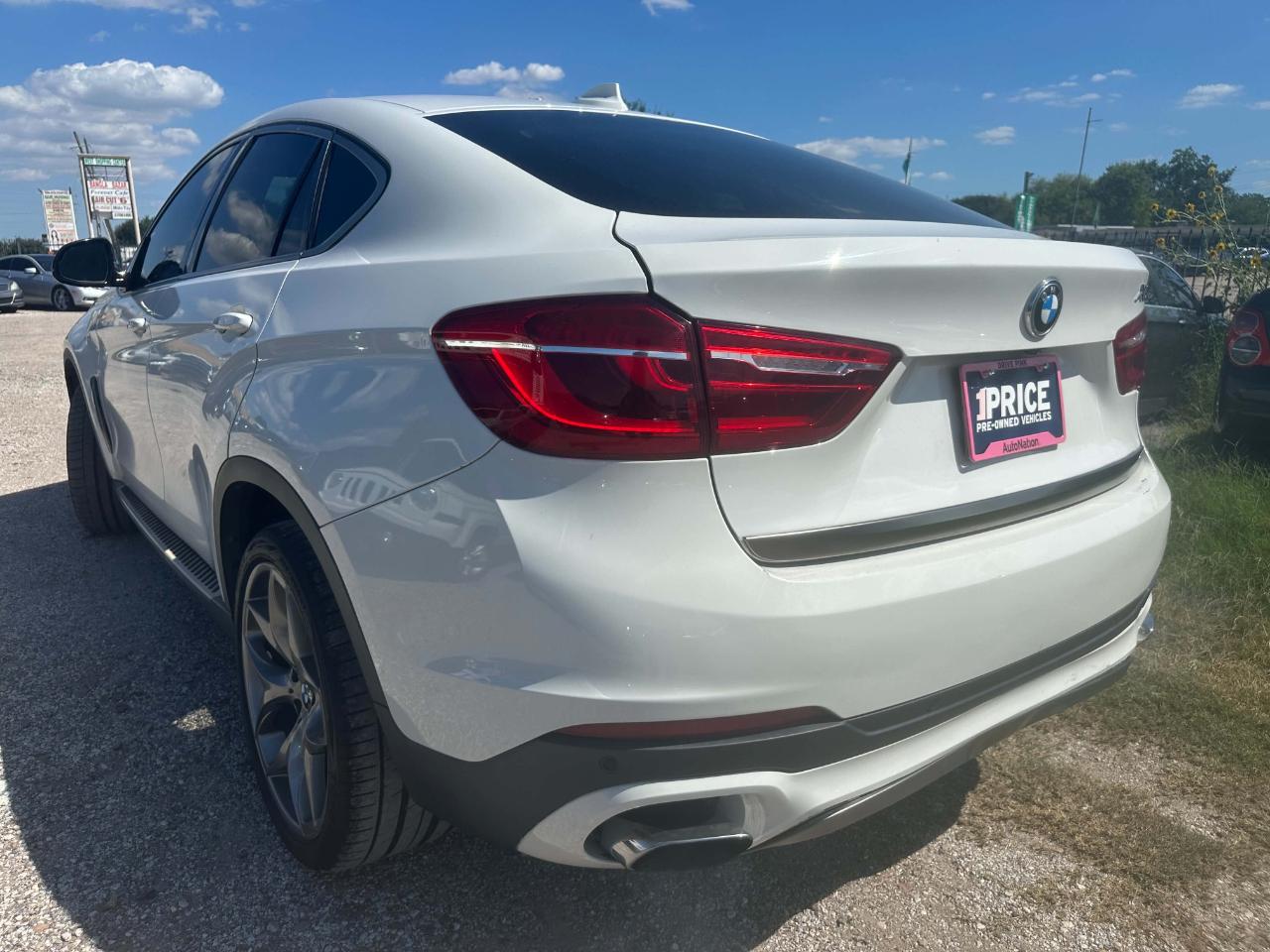 BMW X6 xDrive50i 2015
