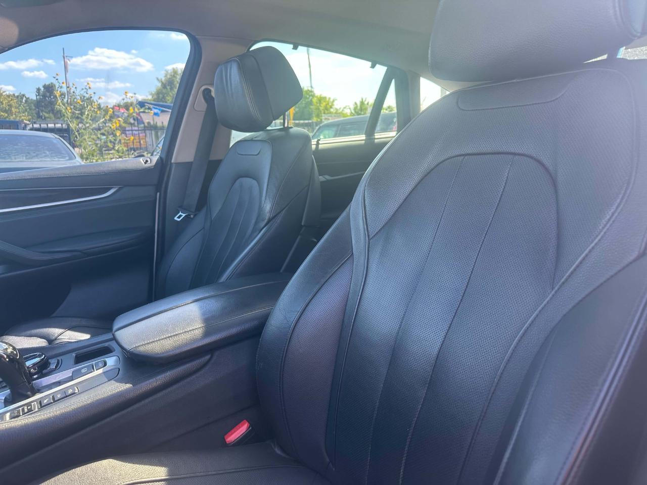 BMW X6 xDrive50i 2015