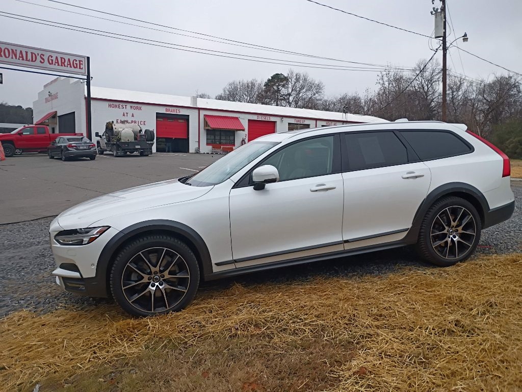 Volvo V90 Cross Country T6 2018