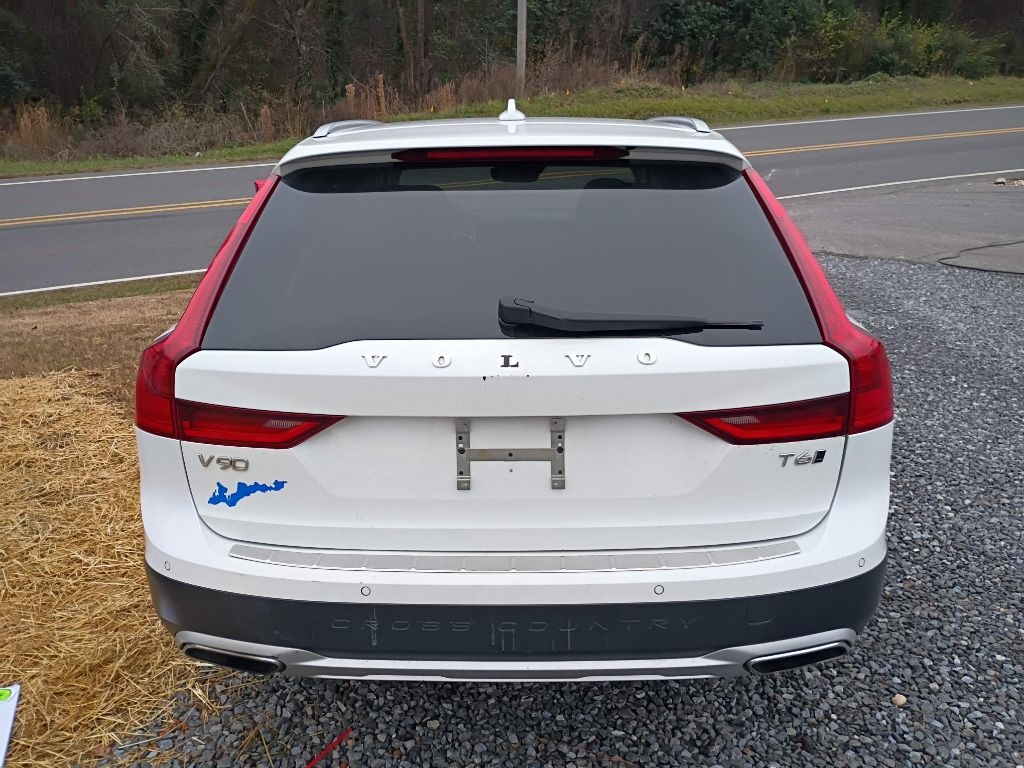 Volvo V90 Cross Country T6 2018