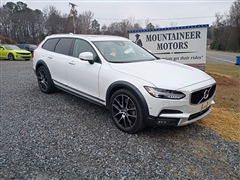 2018 Volvo V90 Cross Country 