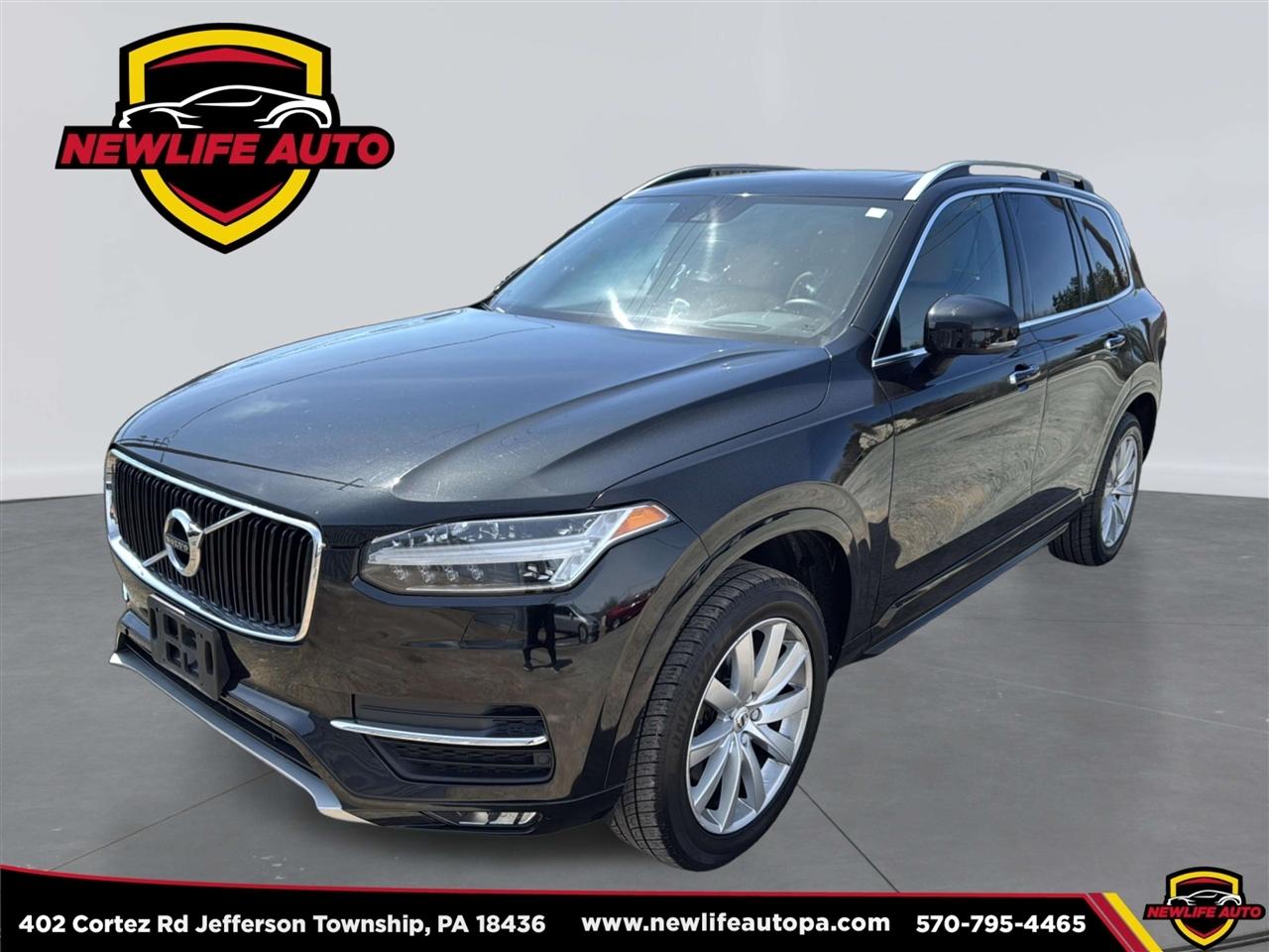 2017 Volvo XC90 T6 Momentum AWD