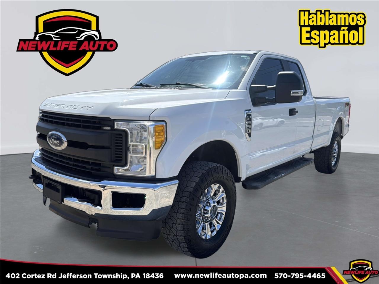 2017 Ford F-250 XL 4x4 SuperCab 8' Box's photo