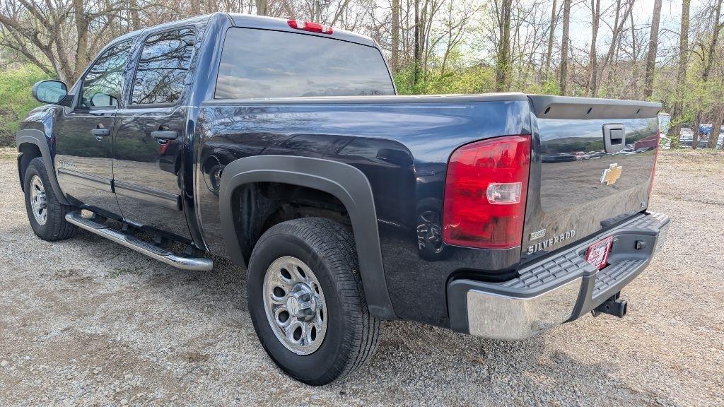 Chevrolet Silverado 1500 LS Crew Cab Short Box 2WD 2011