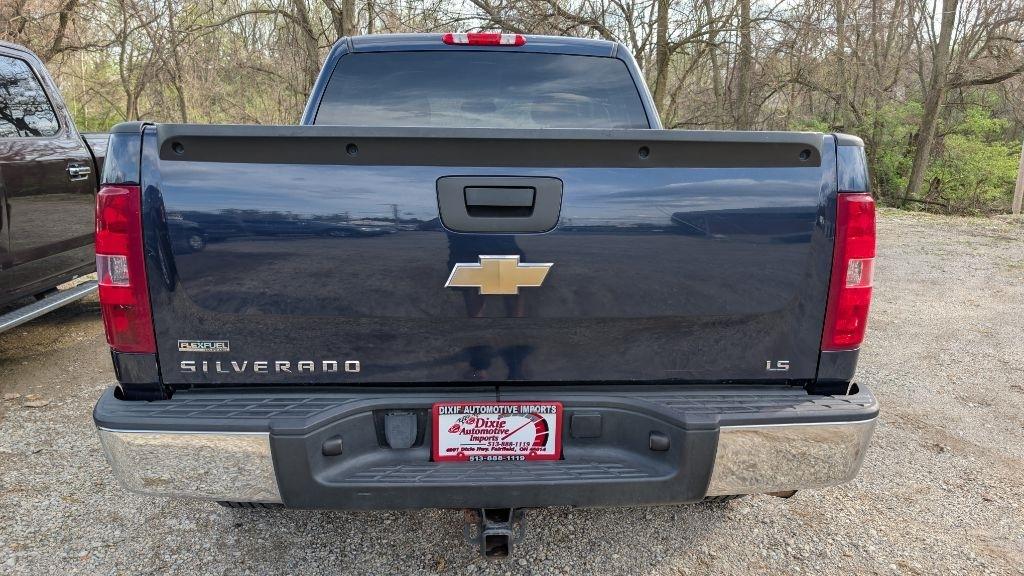 Chevrolet Silverado 1500 LS Crew Cab Short Box 2WD 2011