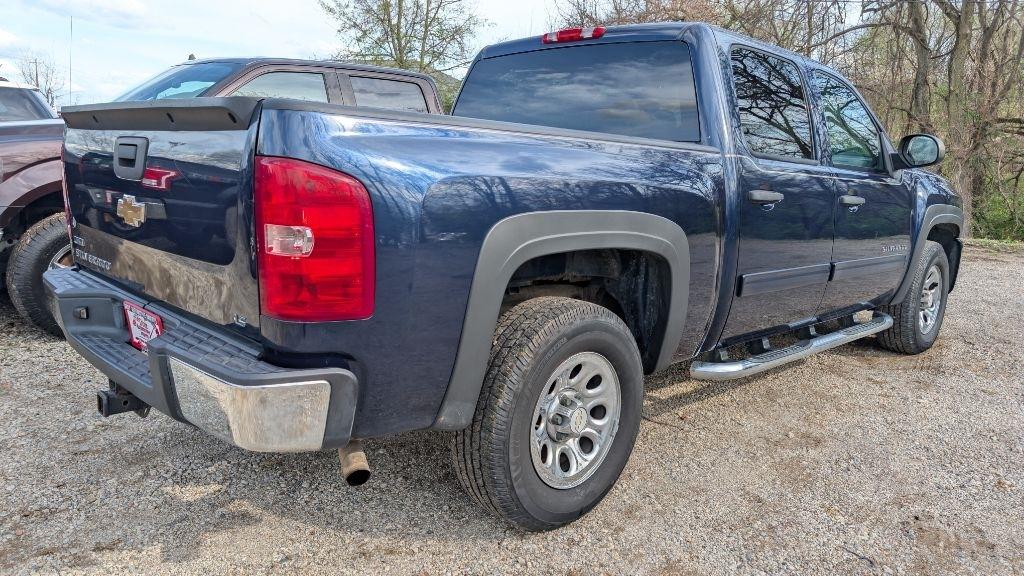 Chevrolet Silverado 1500 LS Crew Cab Short Box 2WD 2011