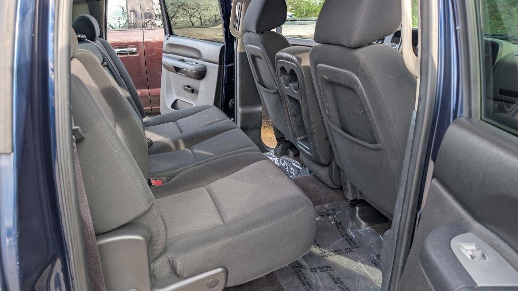 Chevrolet Silverado 1500 LS Crew Cab Short Box 2WD 2011