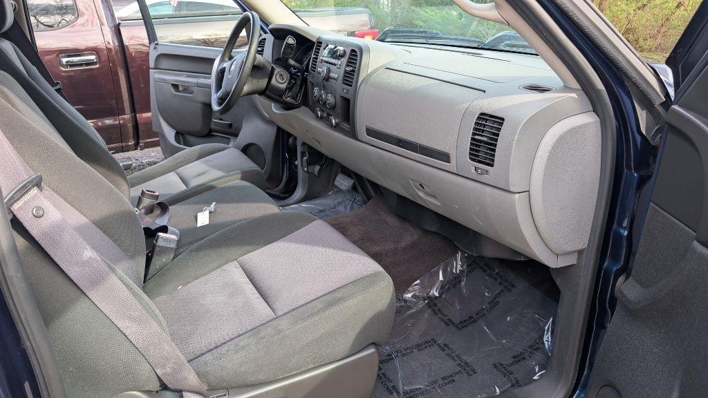 Chevrolet Silverado 1500 LS Crew Cab Short Box 2WD 2011