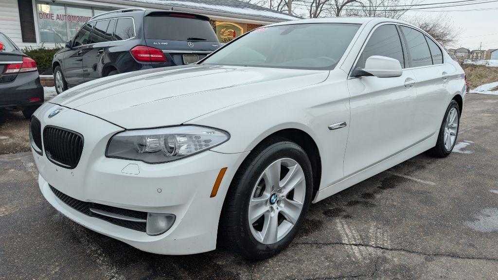 BMW 5-Series 528i xDrive 2013