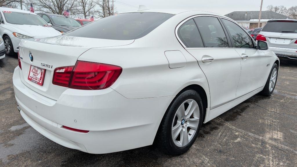 BMW 5-Series 528i xDrive 2013