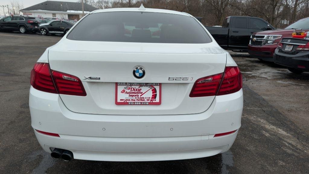 BMW 5-Series 528i xDrive 2013