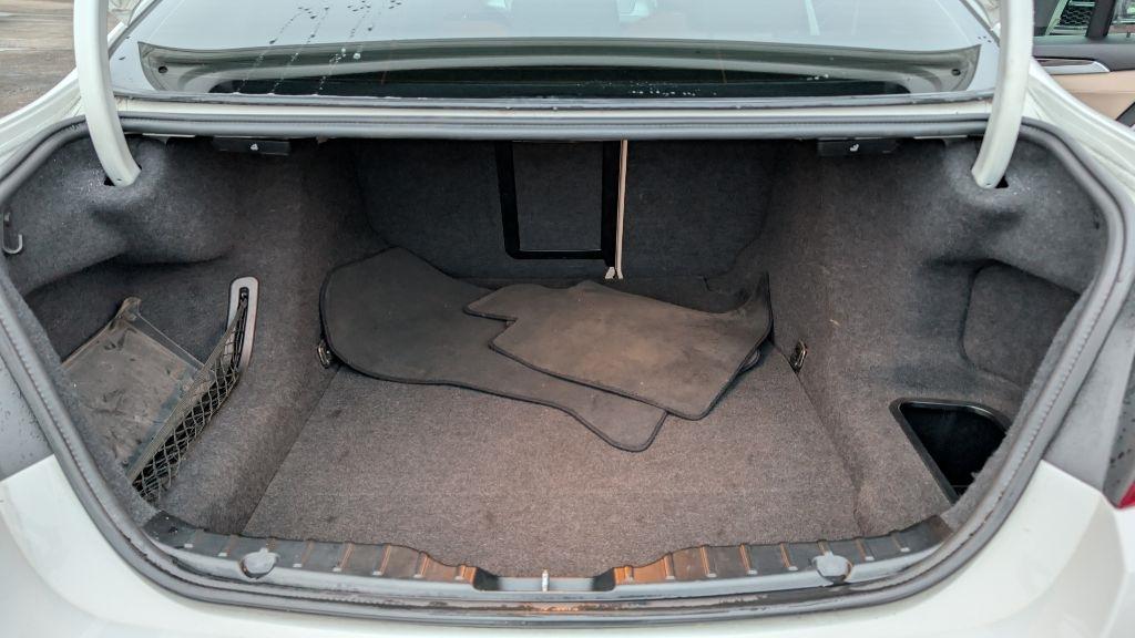 BMW 5-Series 528i xDrive 2013