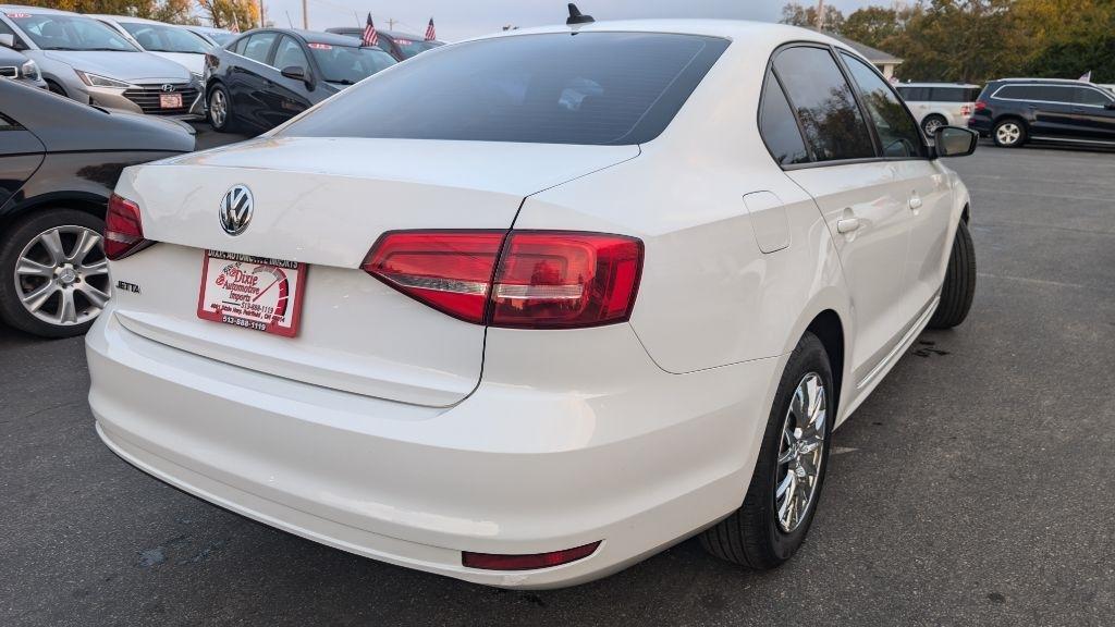 Volkswagen Jetta S 6A 2015