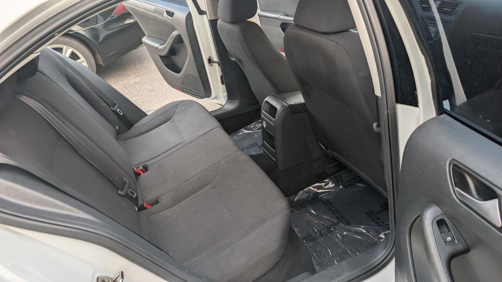 Volkswagen Jetta S 6A 2015