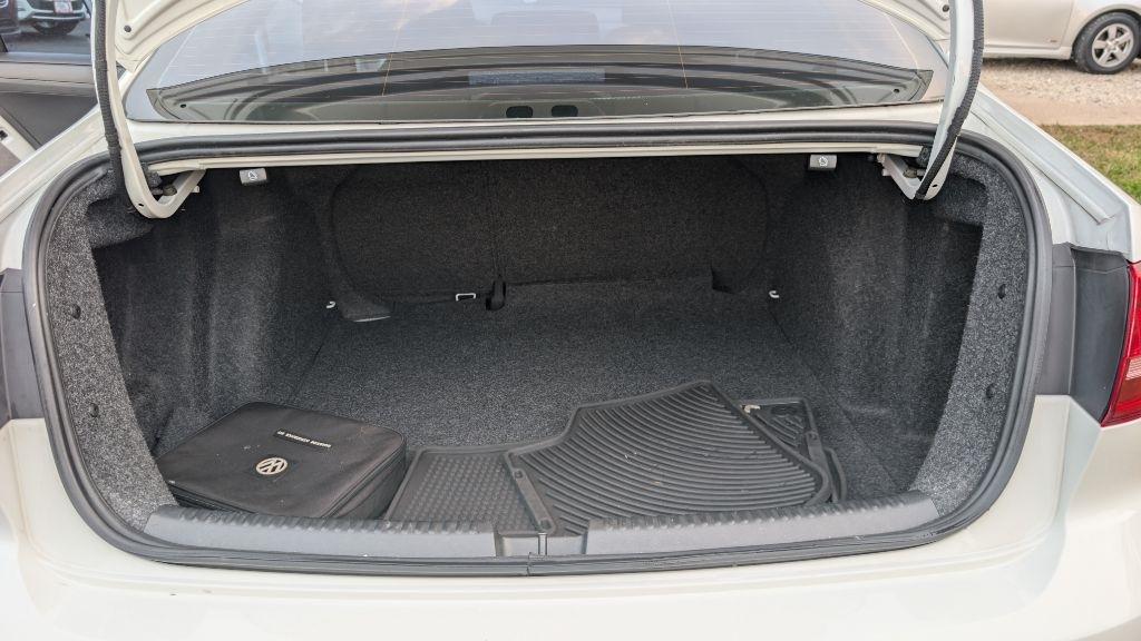 Volkswagen Jetta S 6A 2015