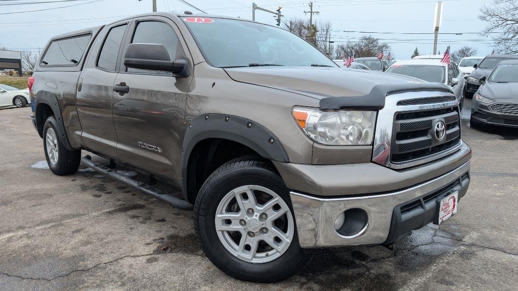Toyota Tundra Tundra-Grade Double Cab 4.6L 2WD 2013