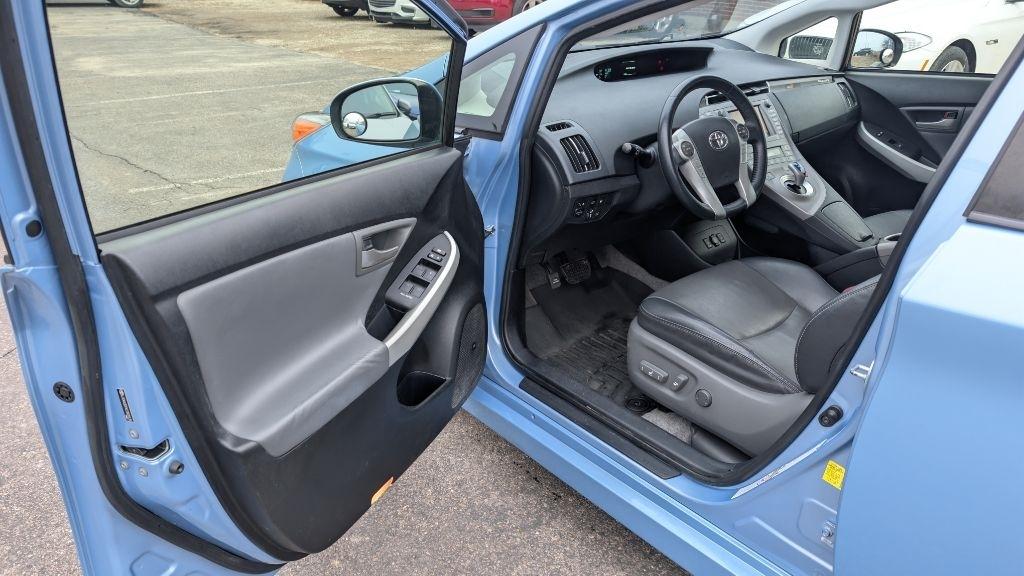 Toyota Prius Plug-In 2012