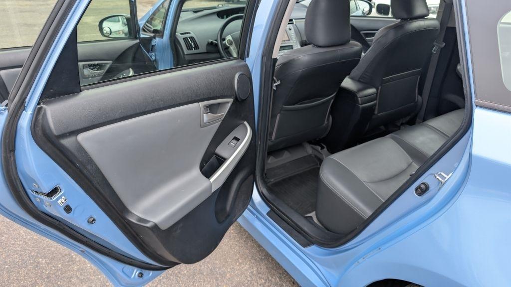 Toyota Prius Plug-In 2012