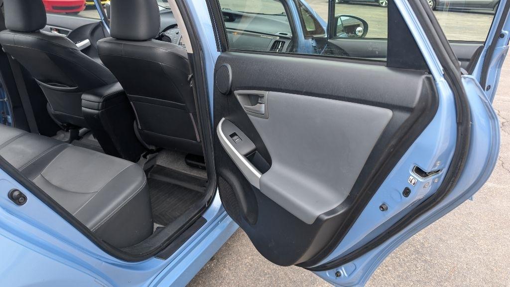 Toyota Prius Plug-In 2012