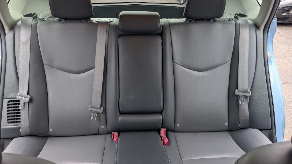 Toyota Prius Plug-In 2012