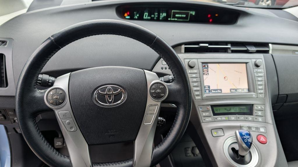 Toyota Prius Plug-In 2012