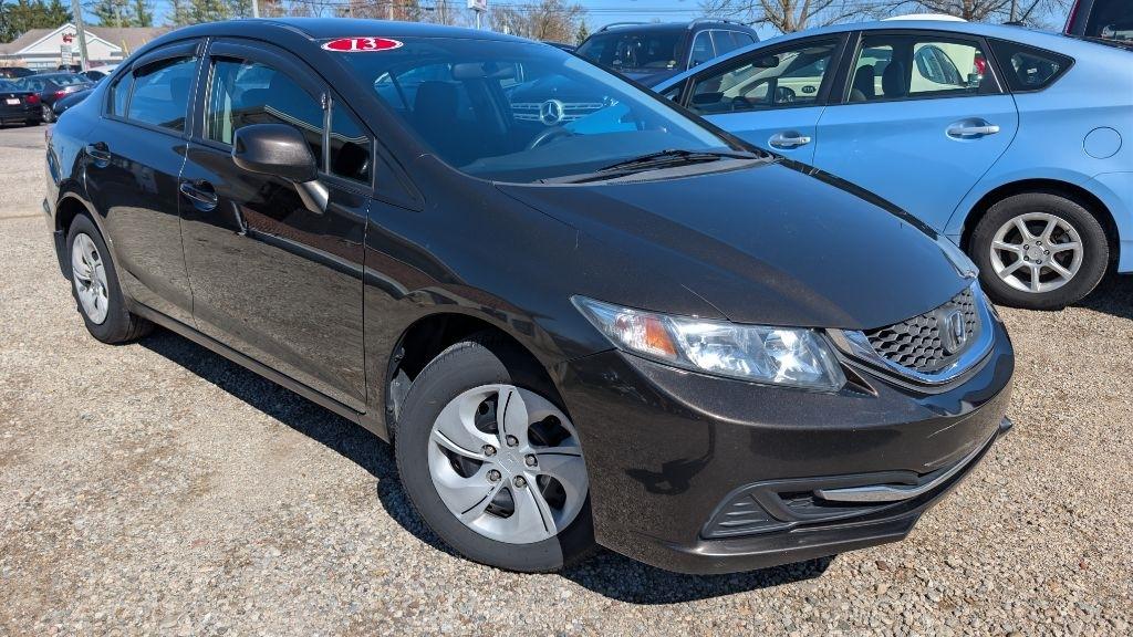 Honda Civic LX Sedan 5-Speed AT 2013