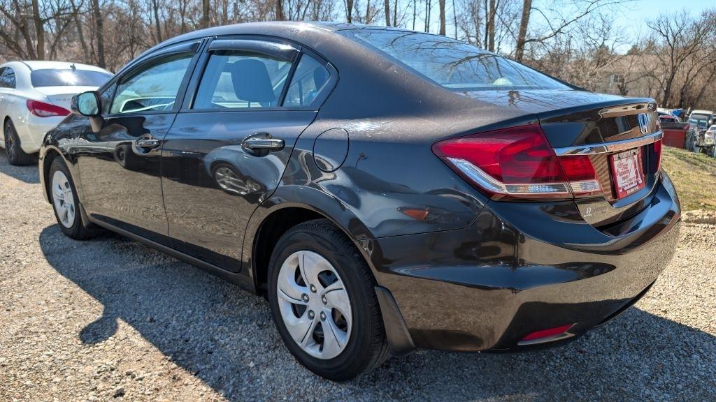 Honda Civic LX Sedan 5-Speed AT 2013