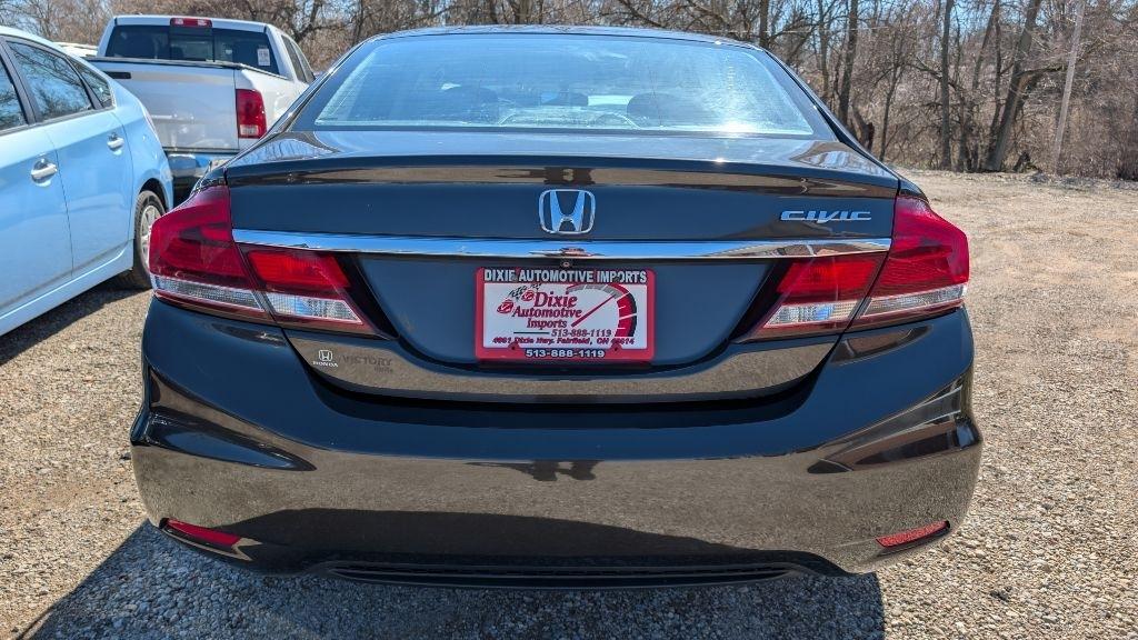 Honda Civic LX Sedan 5-Speed AT 2013
