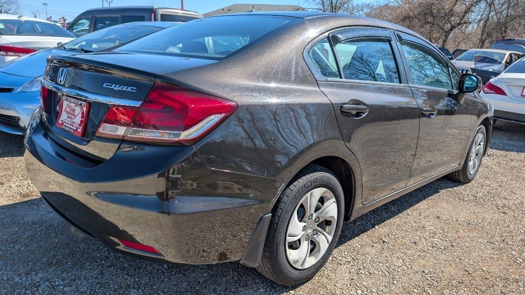 Honda Civic LX Sedan 5-Speed AT 2013