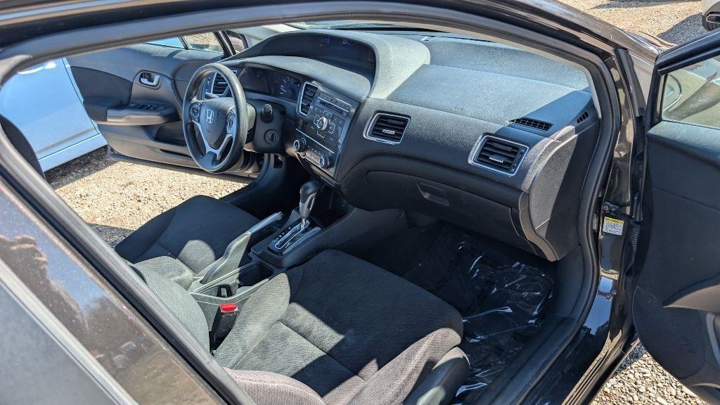 Honda Civic LX Sedan 5-Speed AT 2013