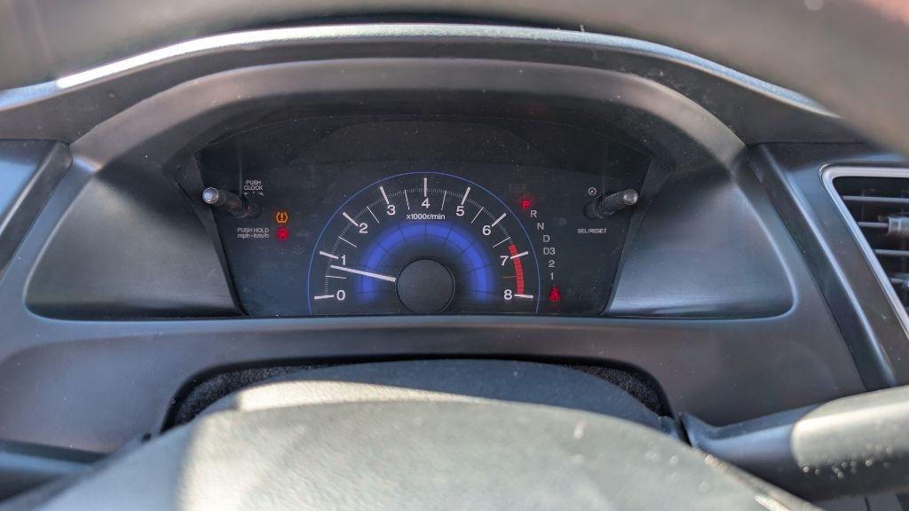 Honda Civic LX Sedan 5-Speed AT 2013