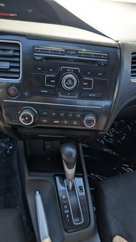 Honda Civic LX Sedan 5-Speed AT 2013