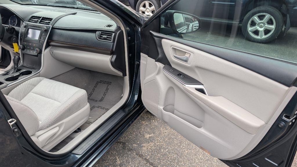 Toyota Camry LE 2016