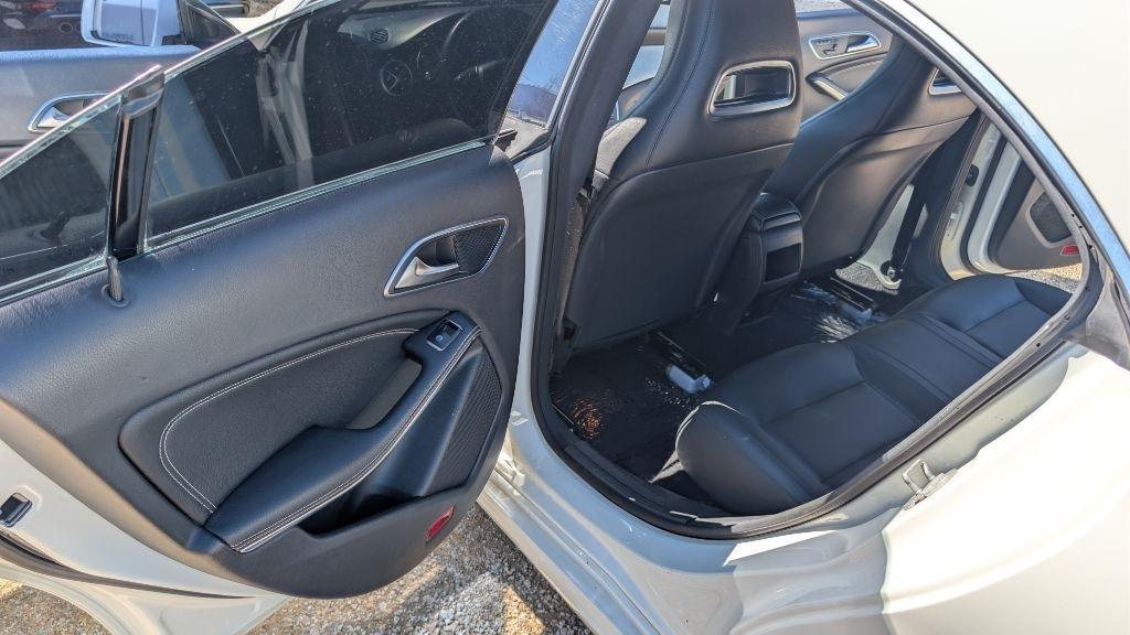 Mercedes-Benz CLA-Class CLA250 4MATIC 2014