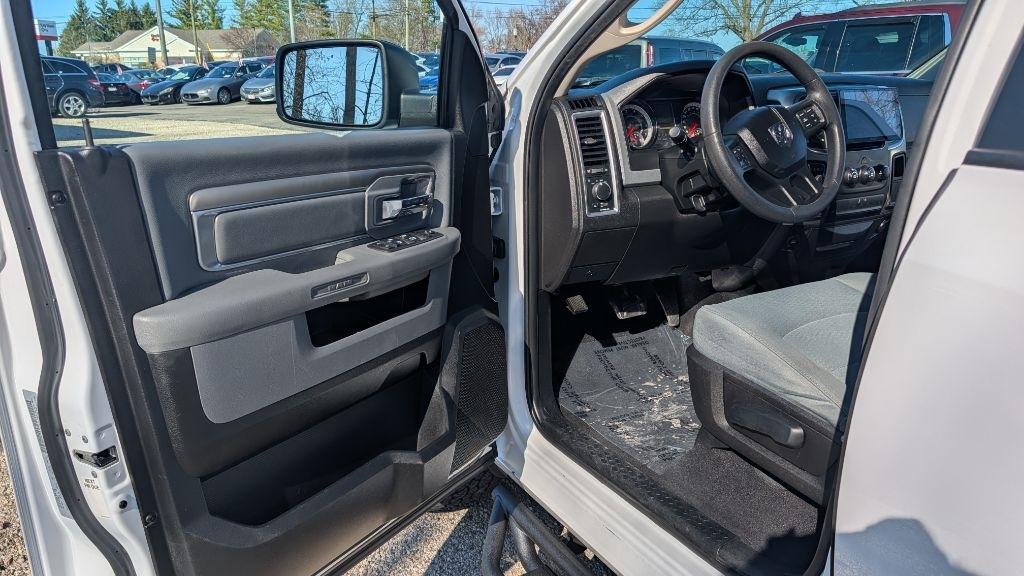 RAM 1500 Classic Tradesman Crew Cab LWB 2WD 2020