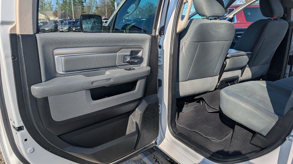 RAM 1500 Classic Tradesman Crew Cab LWB 2WD 2020