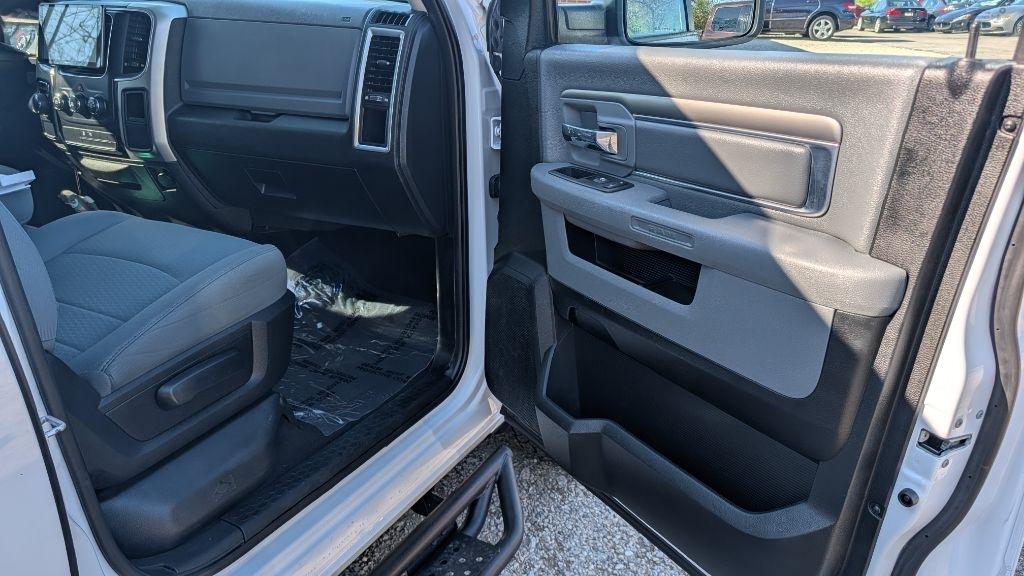 RAM 1500 Classic Tradesman Crew Cab LWB 2WD 2020