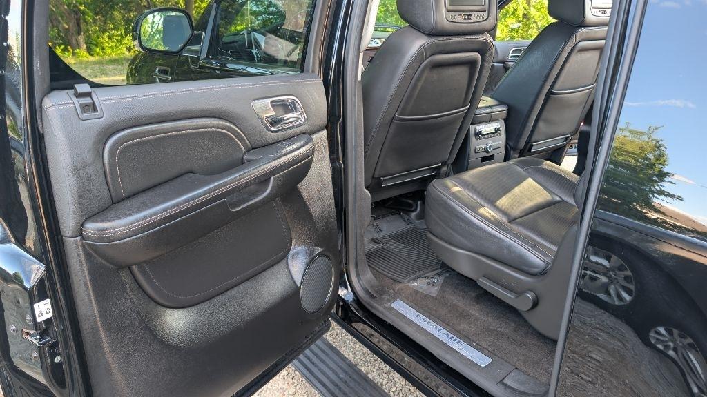 Cadillac Escalade ESV AWD Platinum 2014