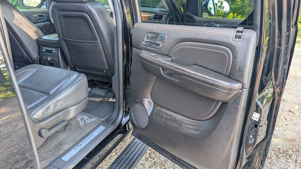 Cadillac Escalade ESV AWD Platinum 2014