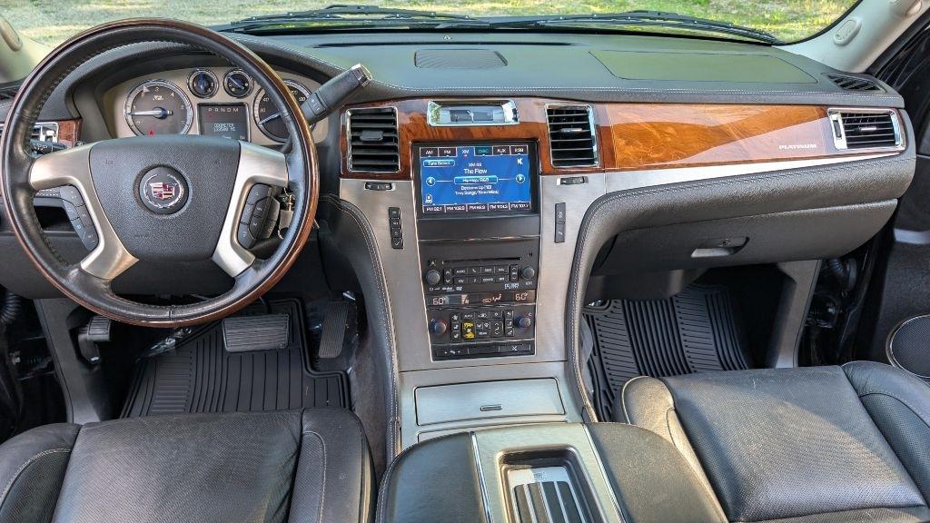 Cadillac Escalade ESV AWD Platinum 2014