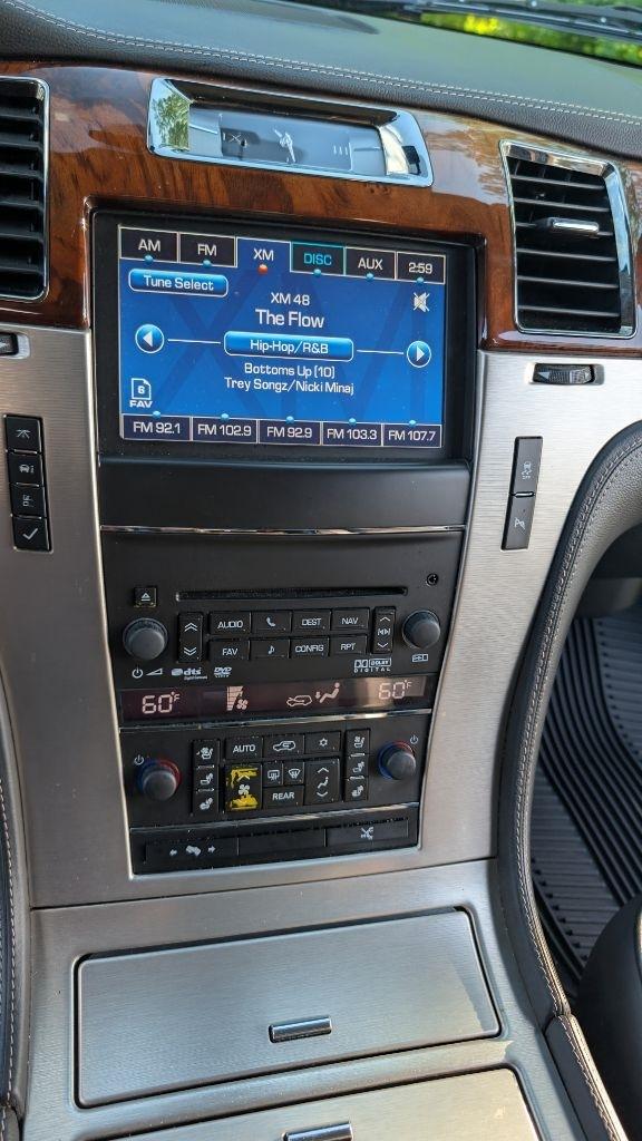 Cadillac Escalade ESV AWD Platinum 2014