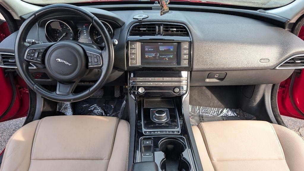Jaguar XE 35t Premium AWD 2017