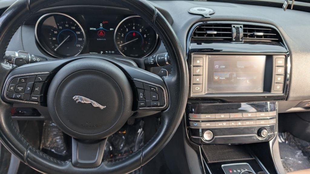 Jaguar XE 35t Premium AWD 2017
