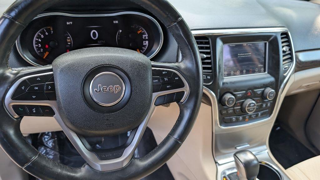 Jeep Grand Cherokee Laredo 4WD 2018