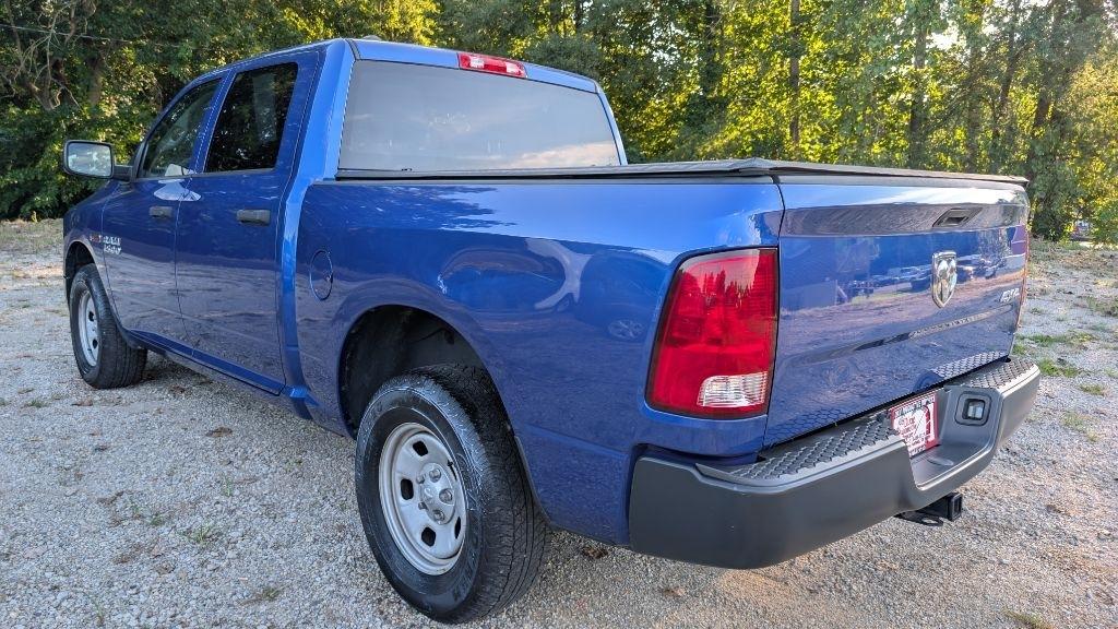 RAM 1500 Tradesman Crew Cab SWB 4WD 2017