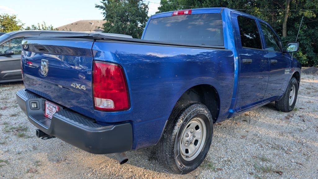 RAM 1500 Tradesman Crew Cab SWB 4WD 2017