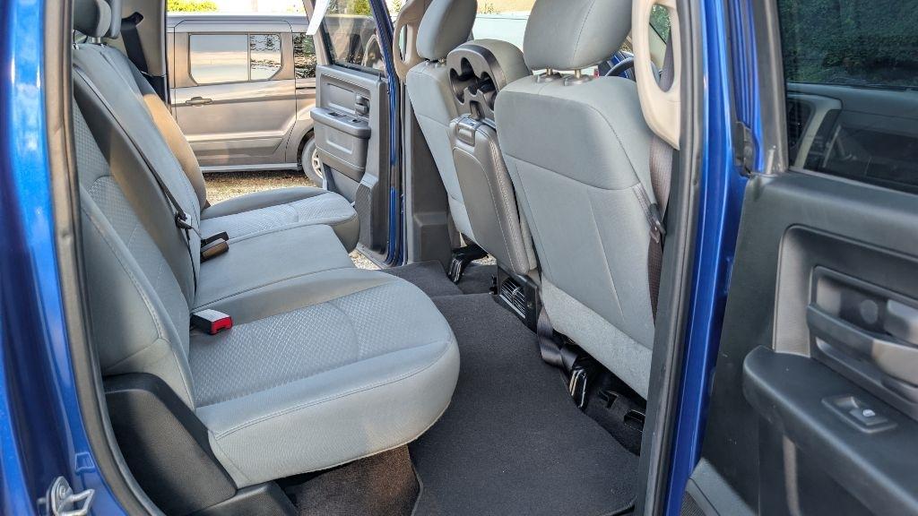 RAM 1500 Tradesman Crew Cab SWB 4WD 2017
