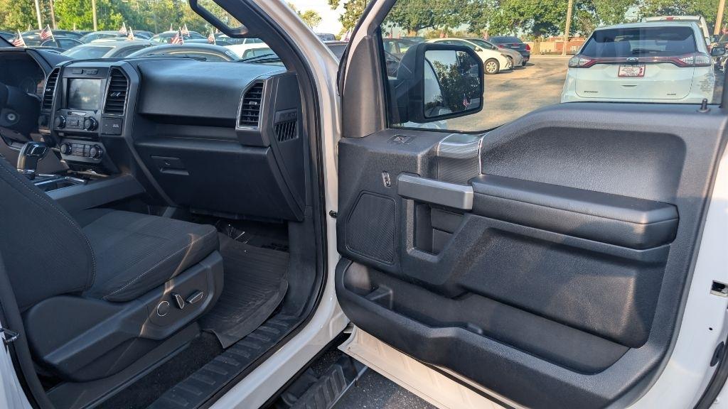 Ford F-150 XL SuperCrew 6.5-ft. Bed 4WD 2017